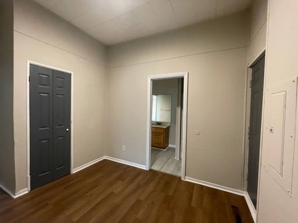 House for rent at 1021 N Sherman Ave, Springfield, MO 65802
