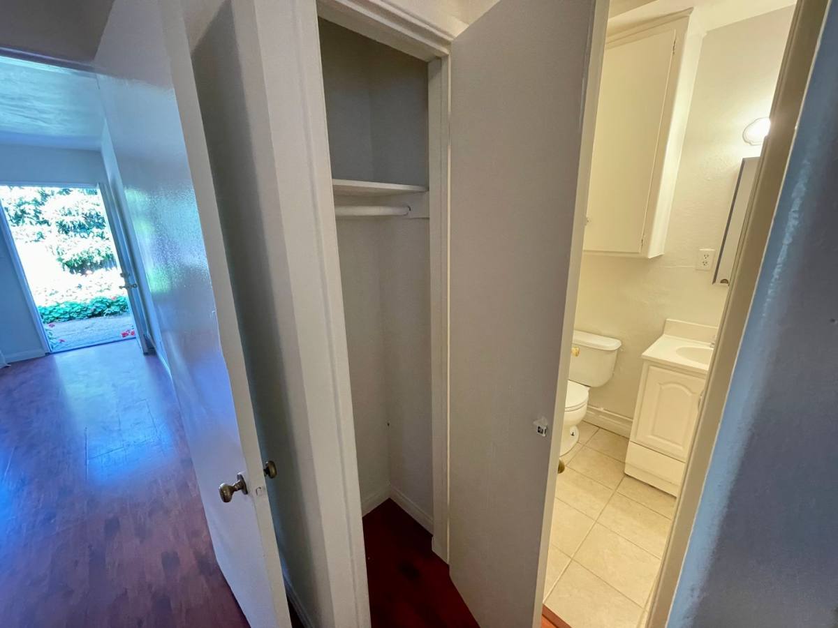 Apartment for rent at 114-118 W 1st Ave, La Habra, CA 90631