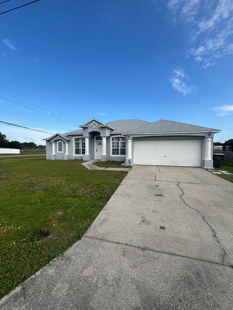 House for rent at 1001 Eiffel Lane, Kissimmee, FL 34759