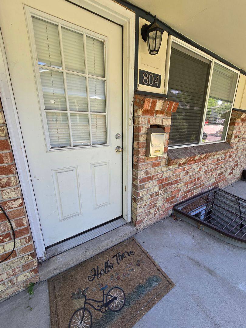 Townhouse for rent at 802-804 Zenobia St, Denver, CO 80204