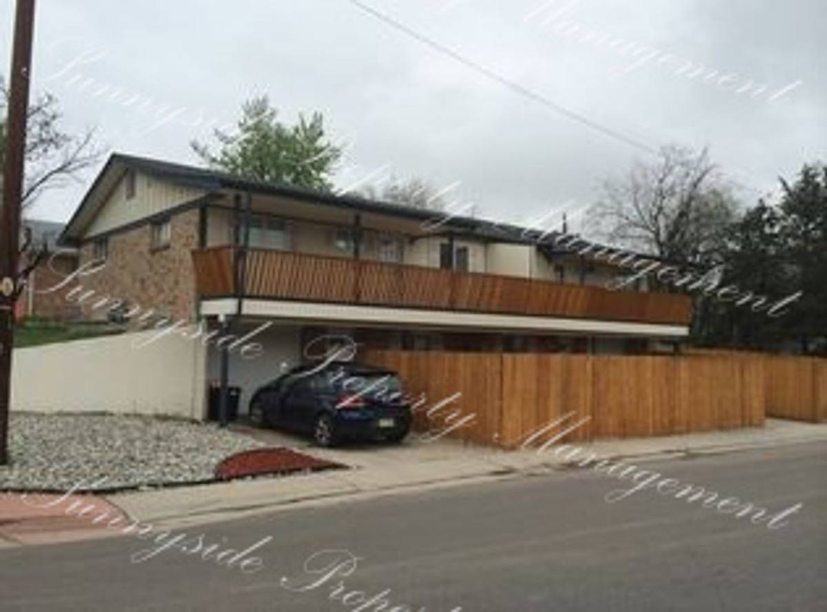Townhouse for rent at 802-804 Zenobia St, Denver, CO 80204
