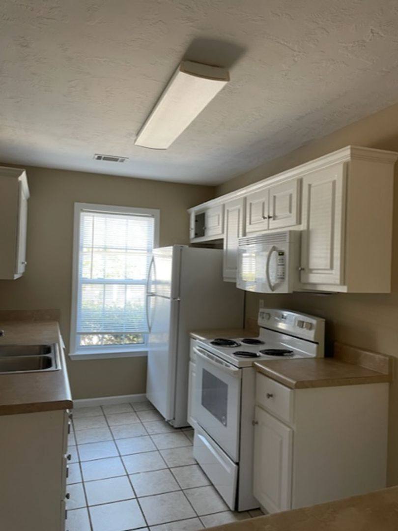 403 Long Needle Circle, Evans, GA 30809 - Townhouse for Rent - Image 5
