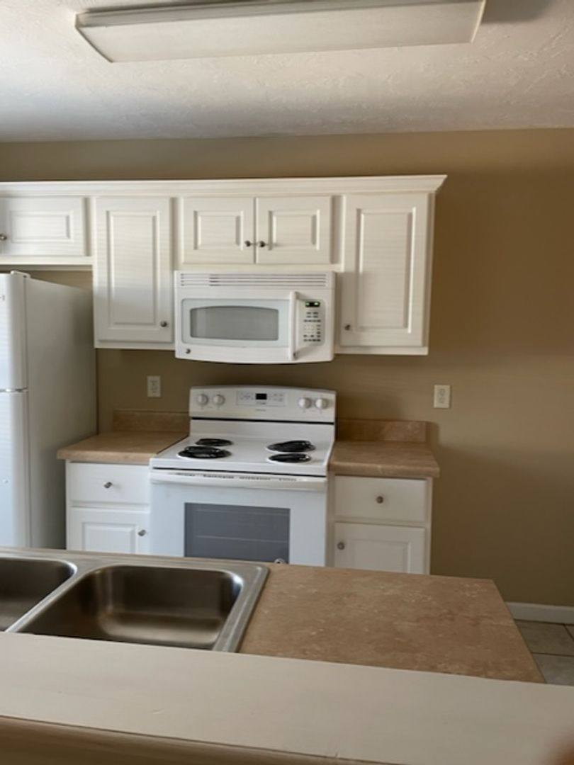 403 Long Needle Circle, Evans, GA 30809 - Townhouse for Rent - Image 4