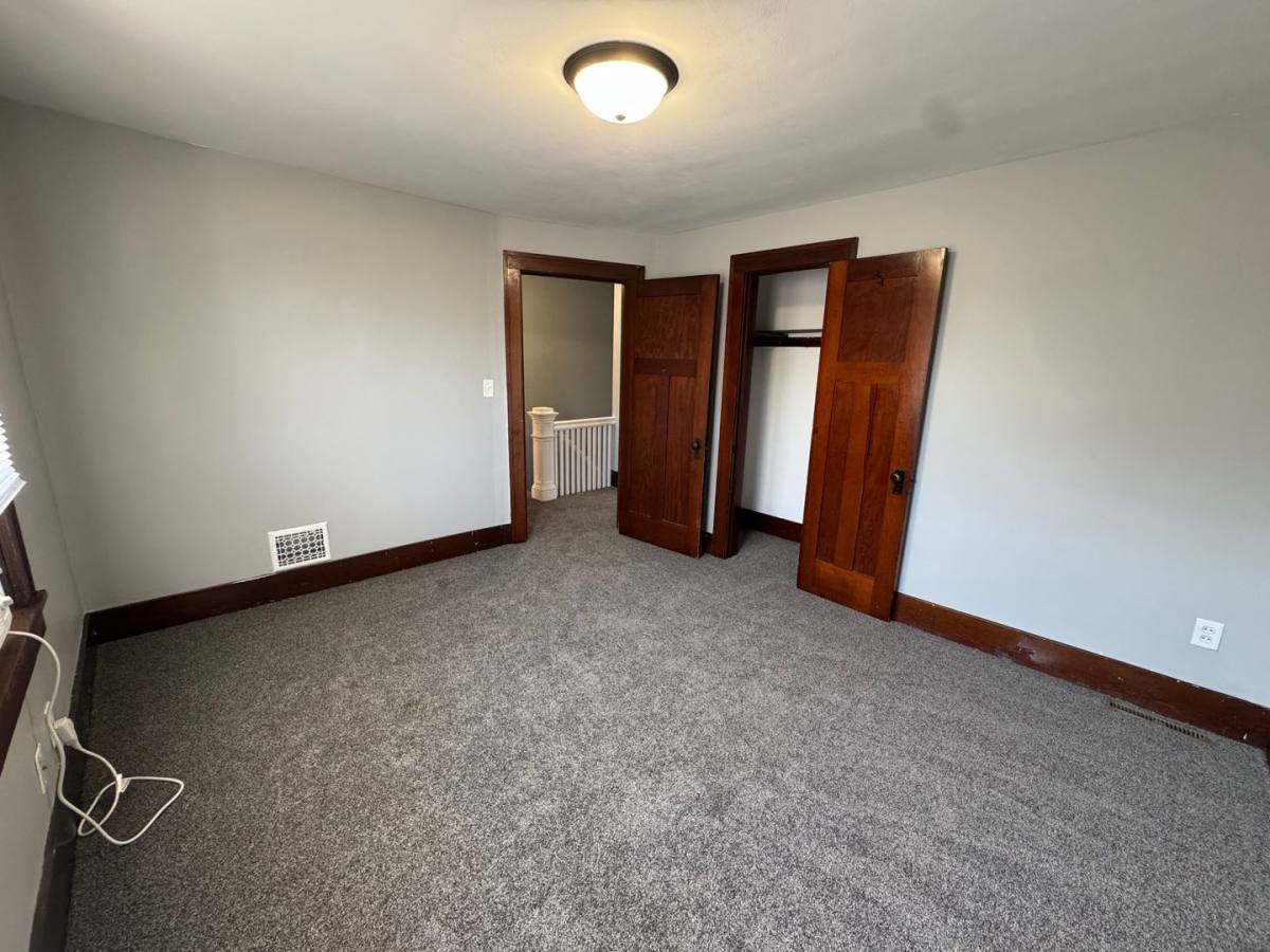 412 15th Ave, Moline, IL 61265 - Townhouse for Rent - Image 10