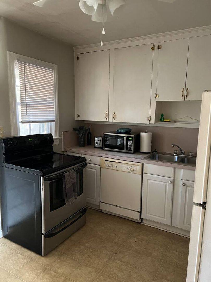 House for rent at 1104 N Duval St, Tallahassee, FL 32303