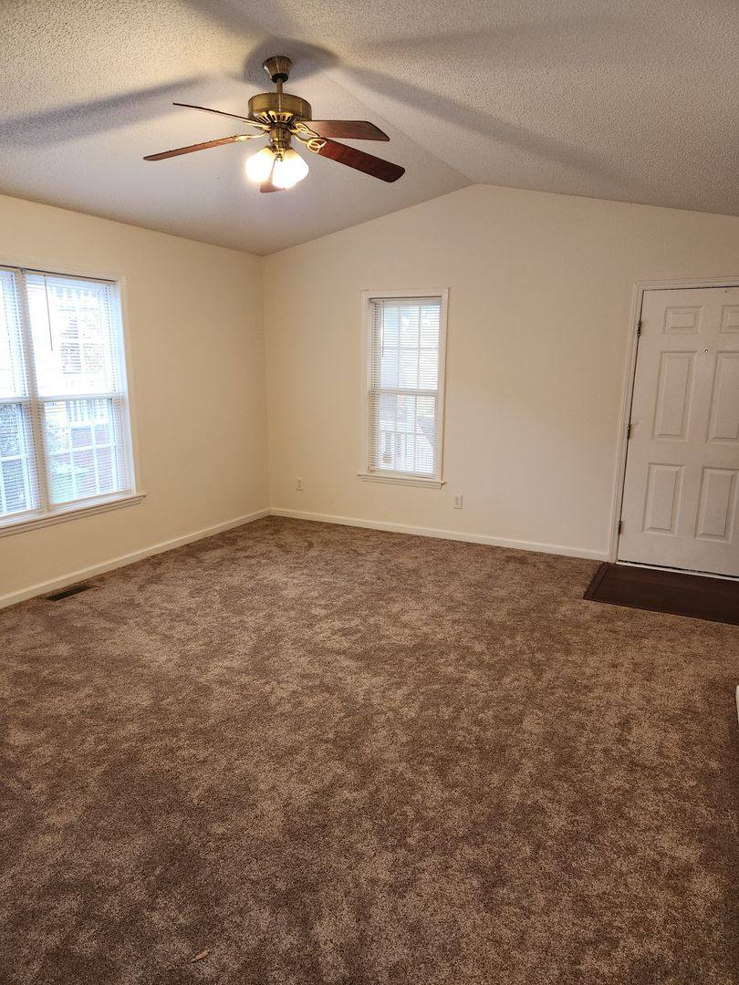 House for rent at 860 Darby St, Raleigh, NC 27610
