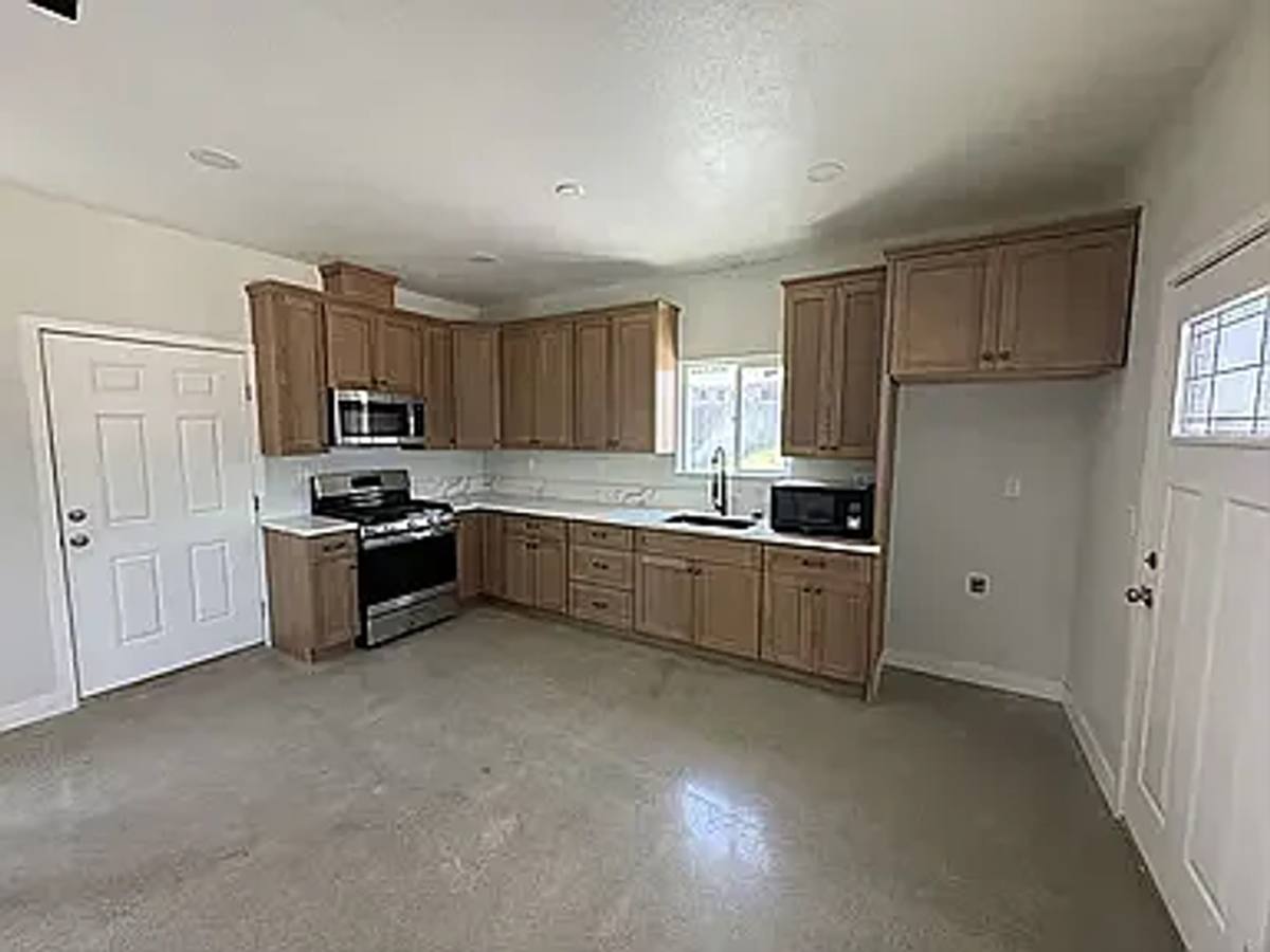 House for rent at 6496 Chadbourne Ave, Riverside, CA 92505