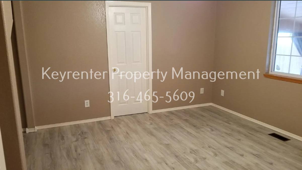 House for rent at 3202 W Sunnybrook St, Wichita, KS 67217