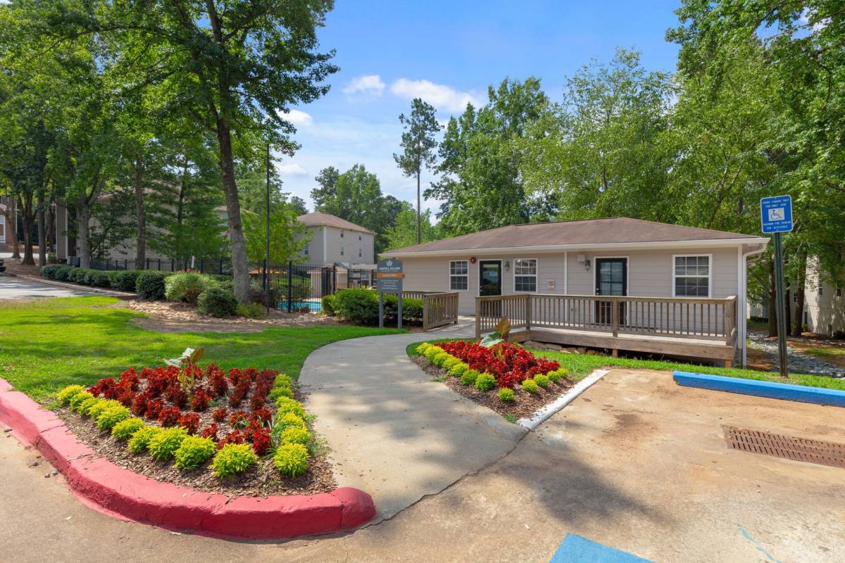 Apartment for rent at 1899 Mulkey Rd SW, Austell, GA 30106