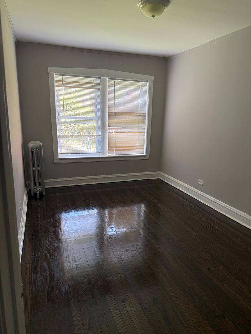 Apartment for rent at 6619 S Greenwood Ave, Chicago, IL 60637