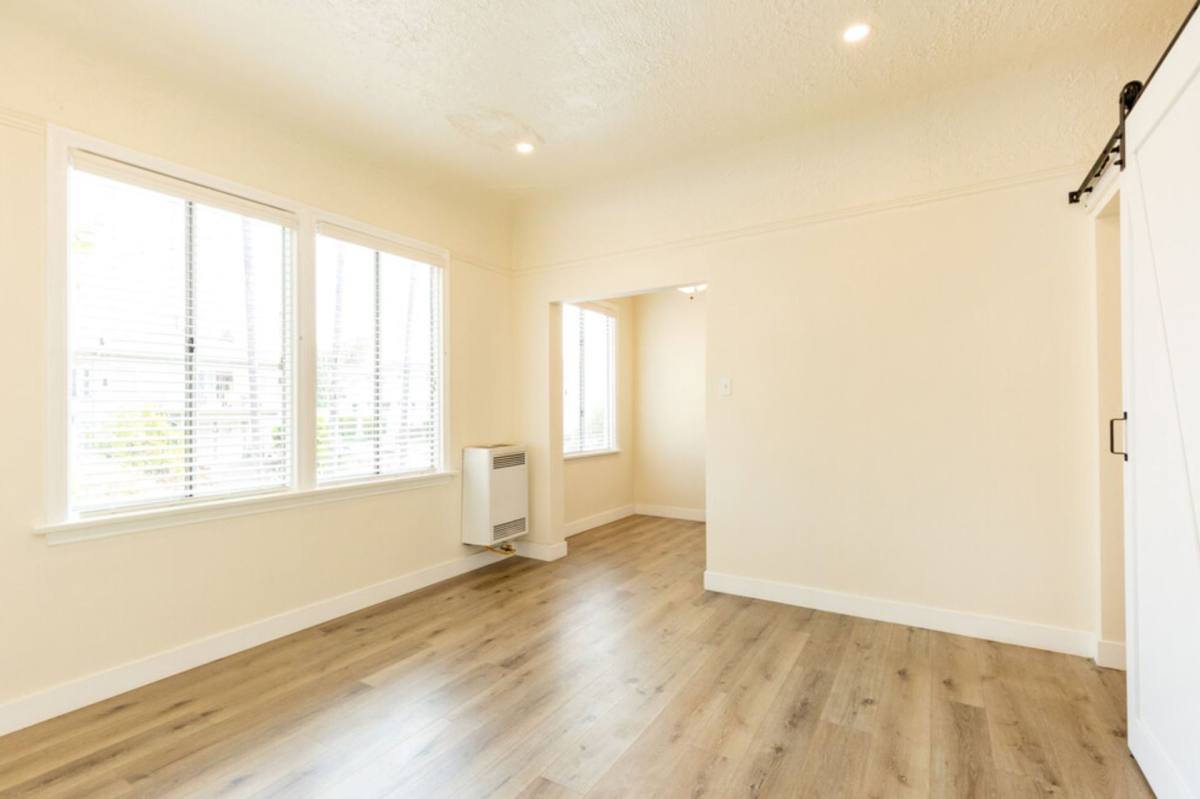 Apartment for rent at 437 N Ardmore Ave, Los Angeles, CA 90004