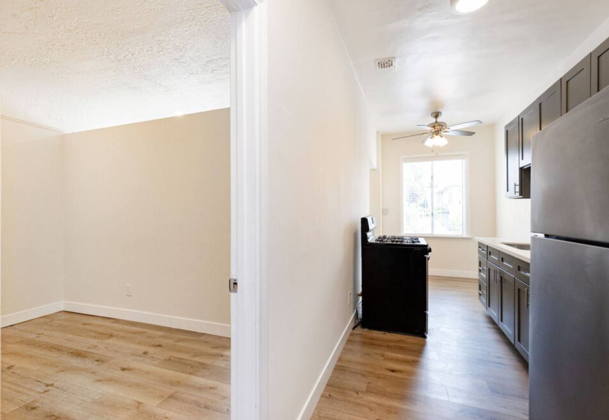 Apartment for rent at 437 N Ardmore Ave, Los Angeles, CA 90004