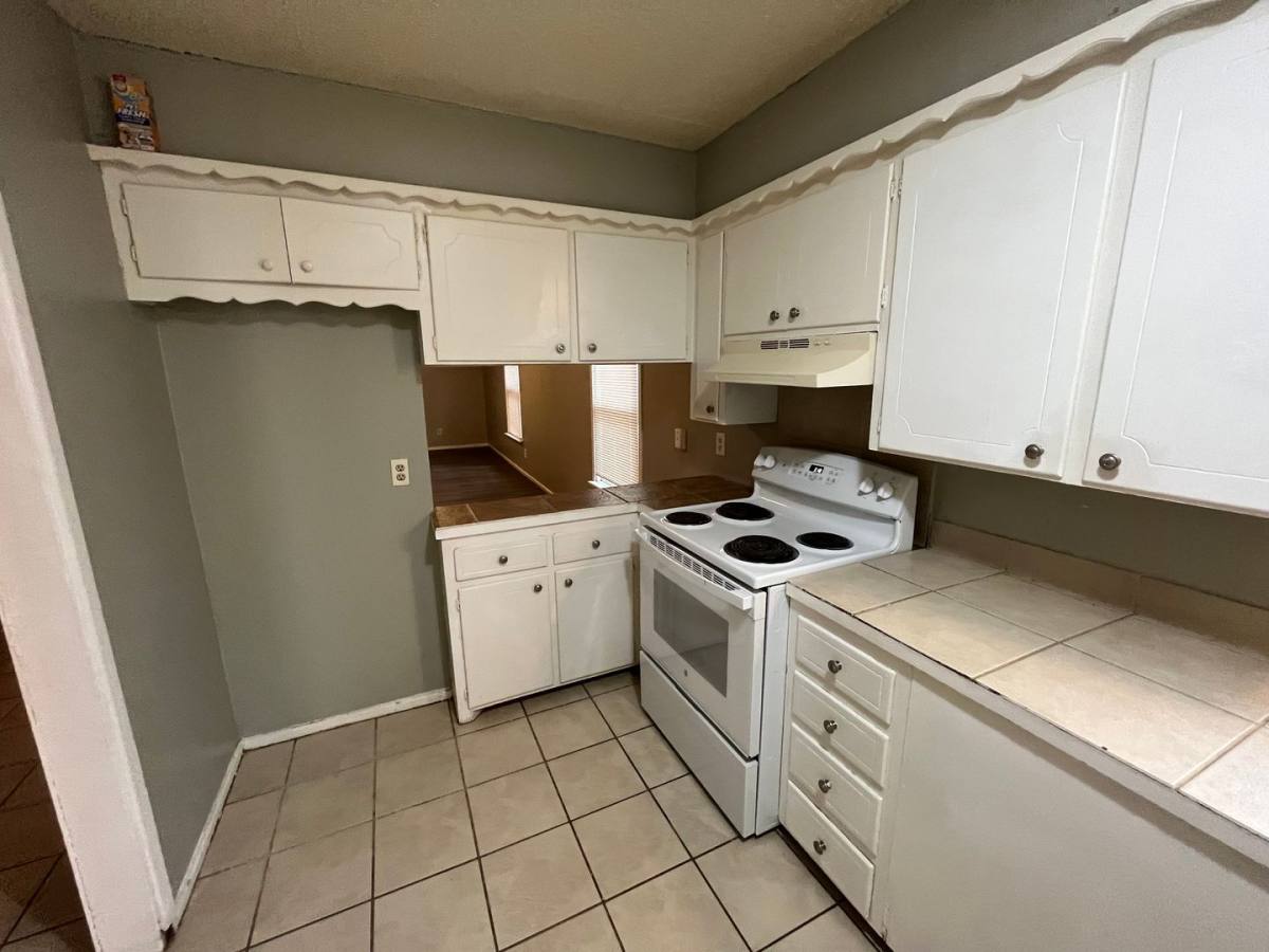 Apartment for rent at 1341 65th Dr, Lubbock, TX 79412