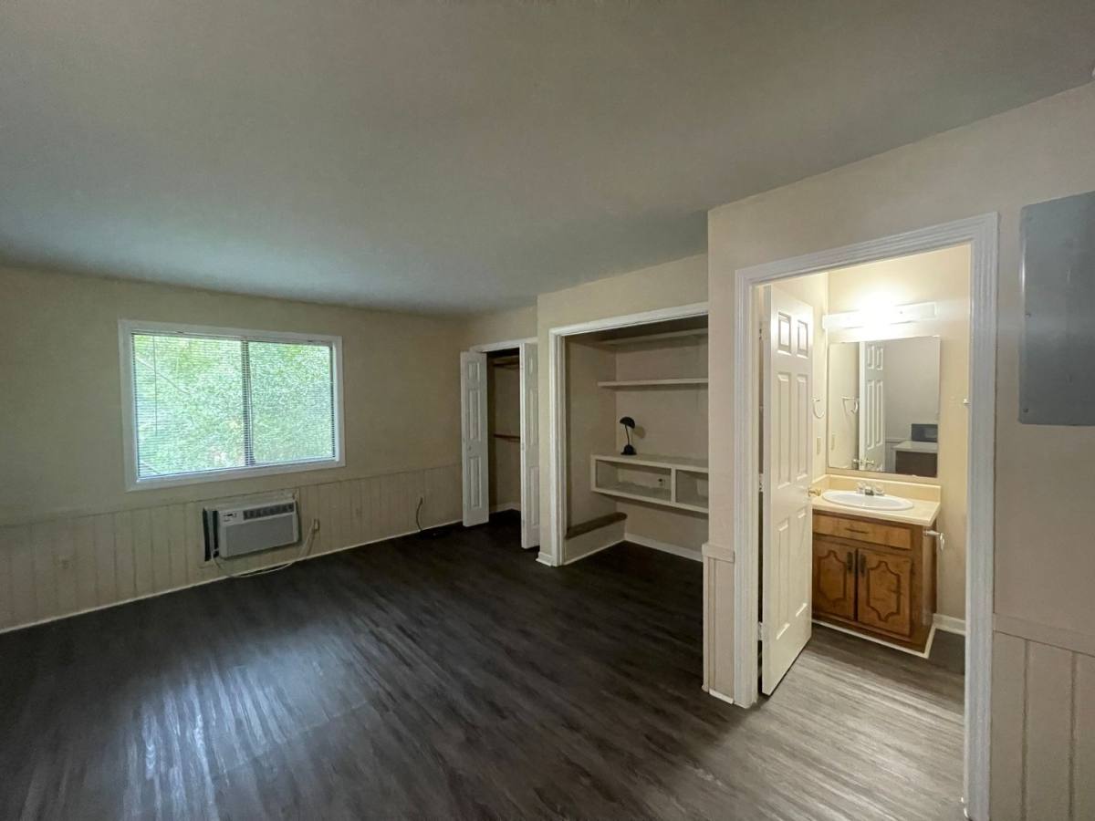 Apartment for rent at 217 Cochran Rd, Clemson, SC 29631