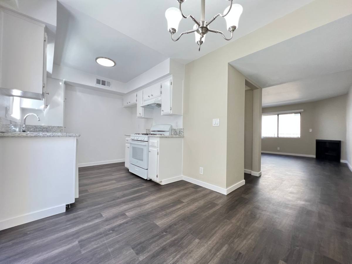 7259 Baird Ave, Reseda, CA 91335 - Apartment for Rent - Image 5