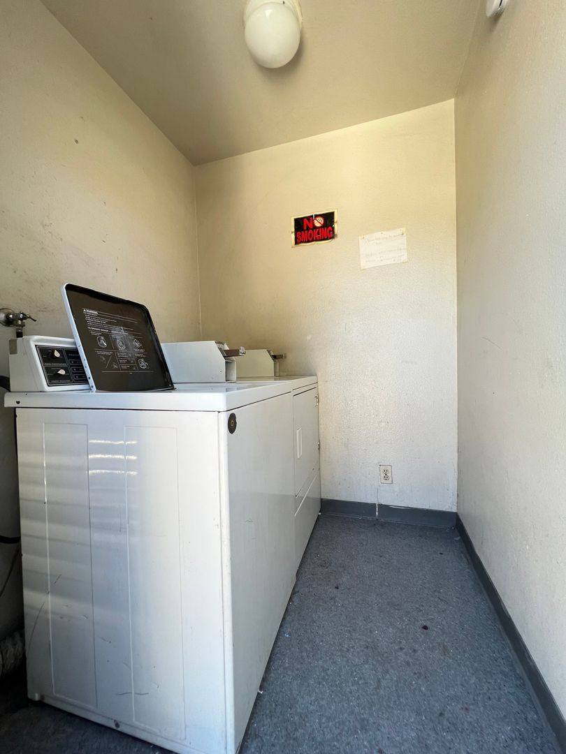 Apartment for rent at 7259 Baird Ave, Reseda, CA 91335