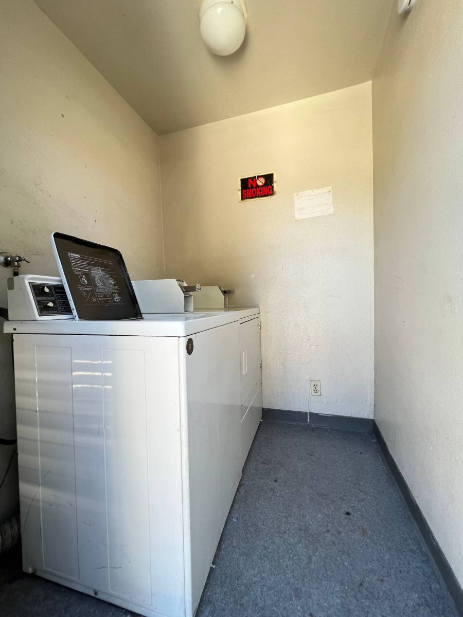 Apartment for rent at 7259 Baird Ave, Reseda, CA 91335