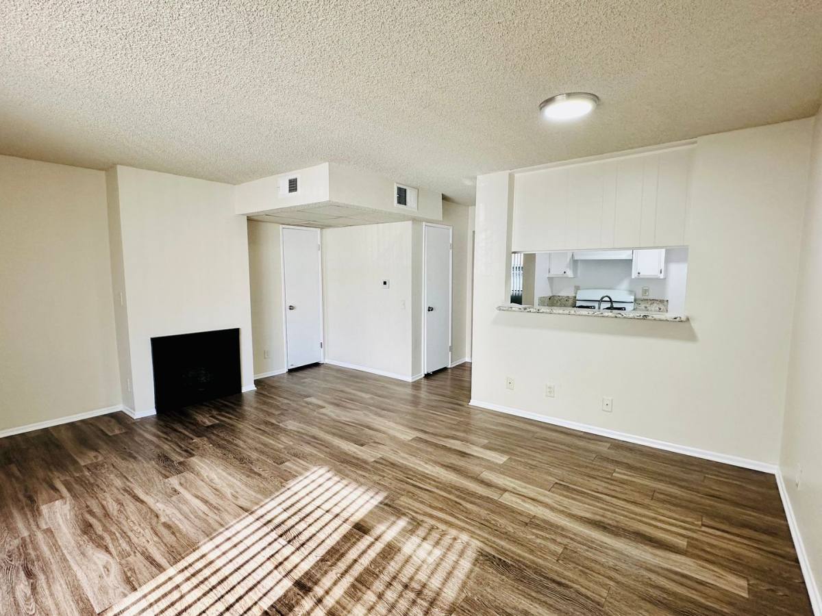 Apartment for rent at 7259 Baird Ave, Reseda, CA 91335
