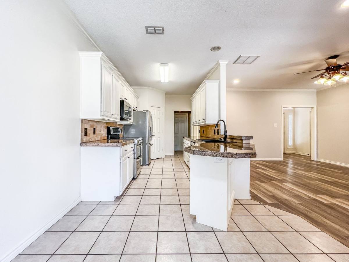 House for rent at 5506 100th St, Lubbock, TX 79424
