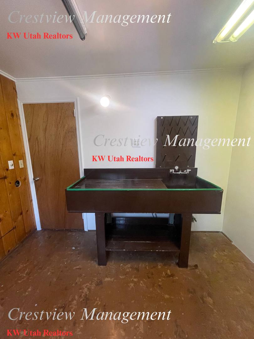 House for rent at 2225 E Fardown Ave, Salt Lake City, UT 84121