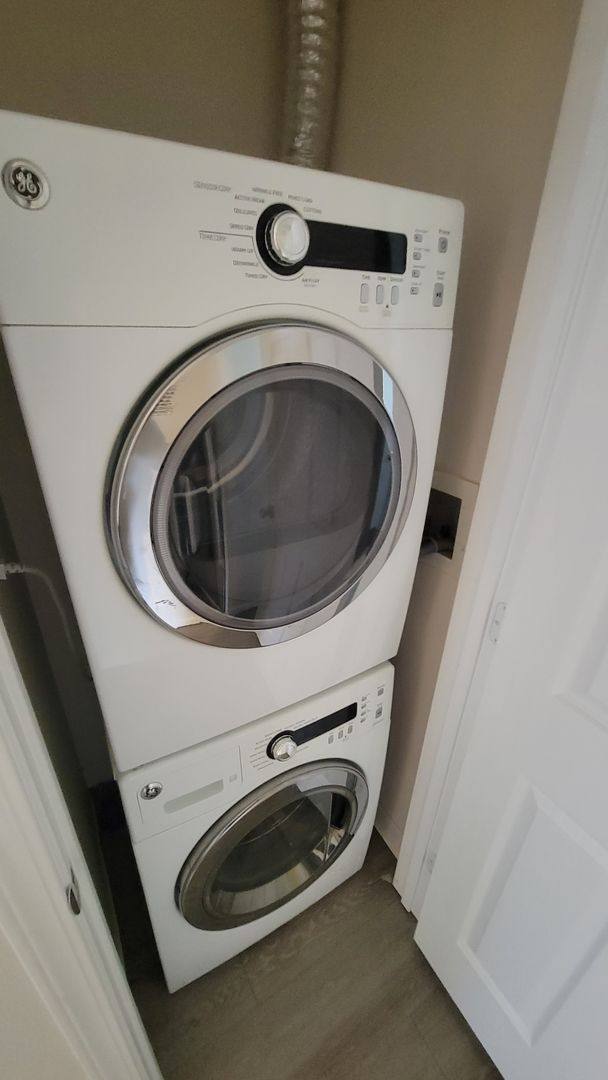 Apartment for rent at 322 9th Ave SE, Puyallup, WA 98372