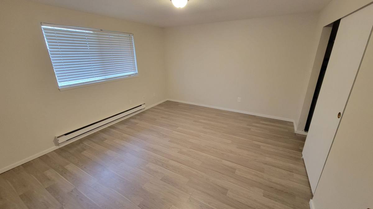 Apartment for rent at 322 9th Ave SE, Puyallup, WA 98372