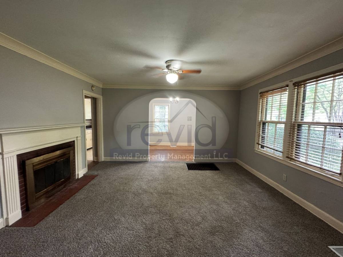 House for rent at 705 S Graham St, Memphis, TN 38111