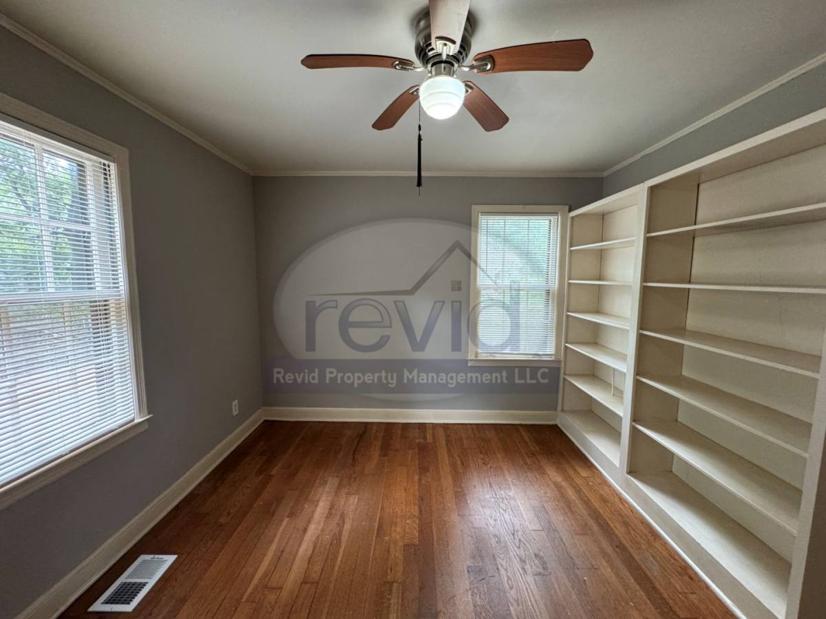 House for rent at 705 S Graham St, Memphis, TN 38111
