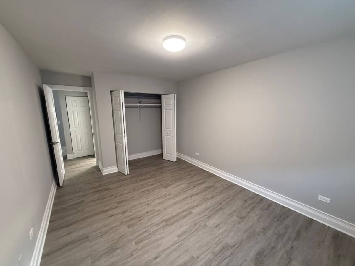 Apartment for rent at 5800 N Sheridan Rd, Chicago, IL 60660