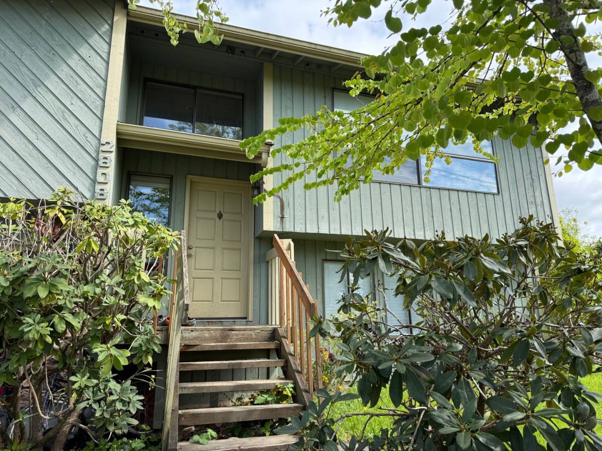 House for rent at 2808 St Clair, Bellingham, WA 98226