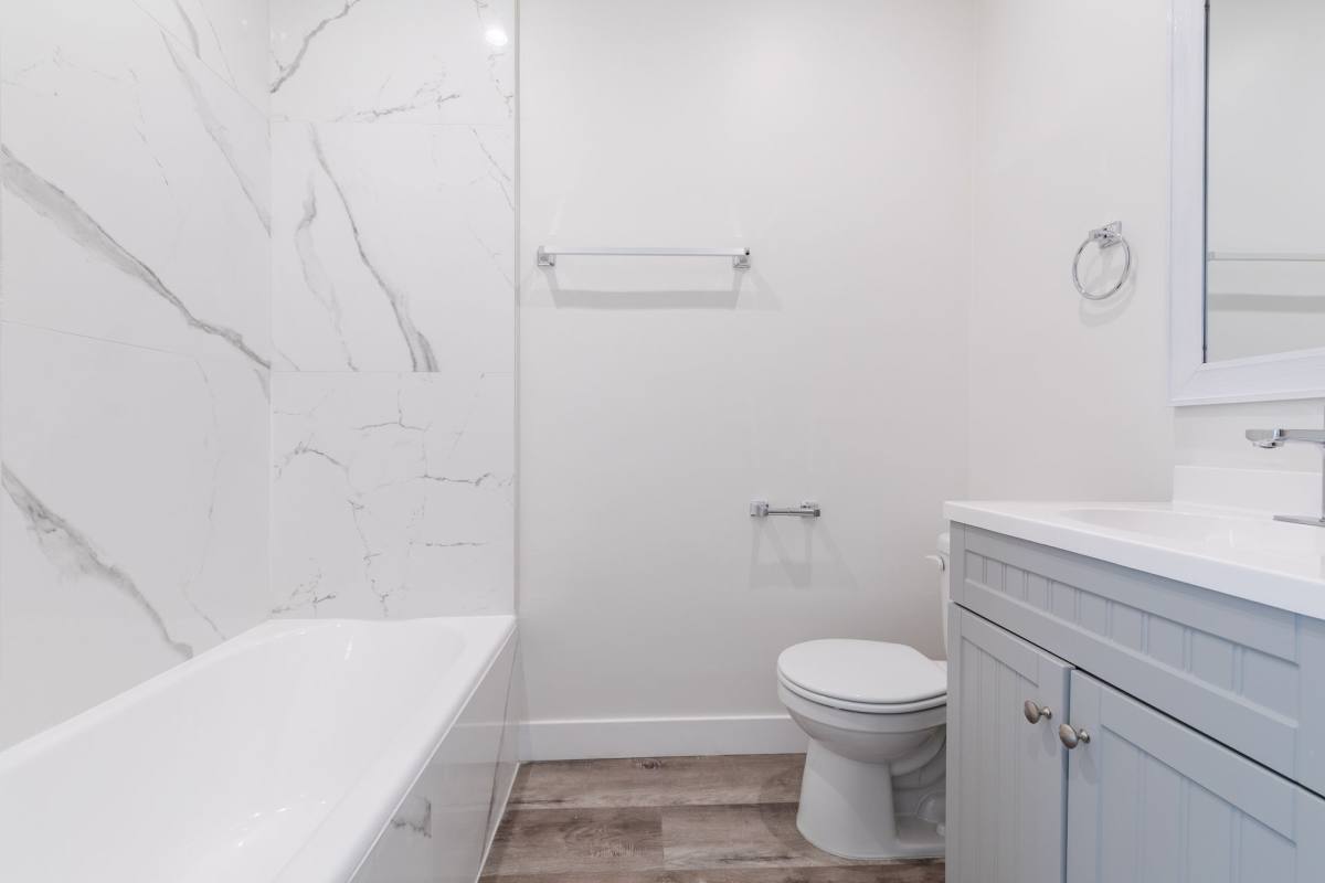 Apartment for rent at 200 S Kenmore Ave, Los Angeles, CA 90004