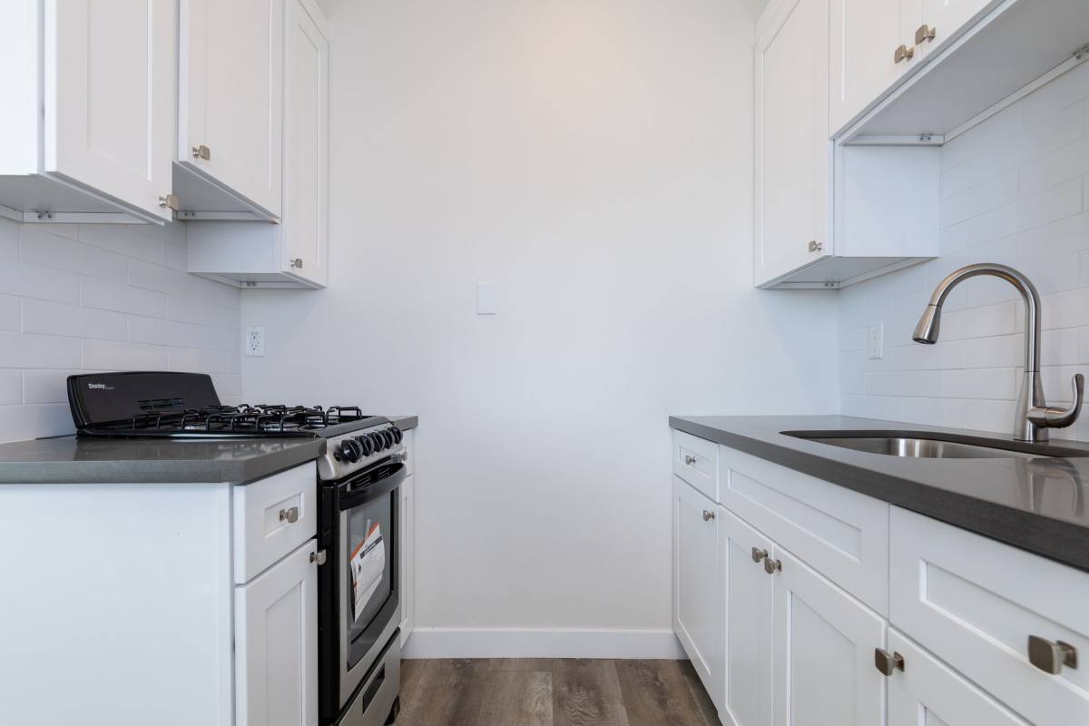 Apartment for rent at 200 S Kenmore Ave, Los Angeles, CA 90004