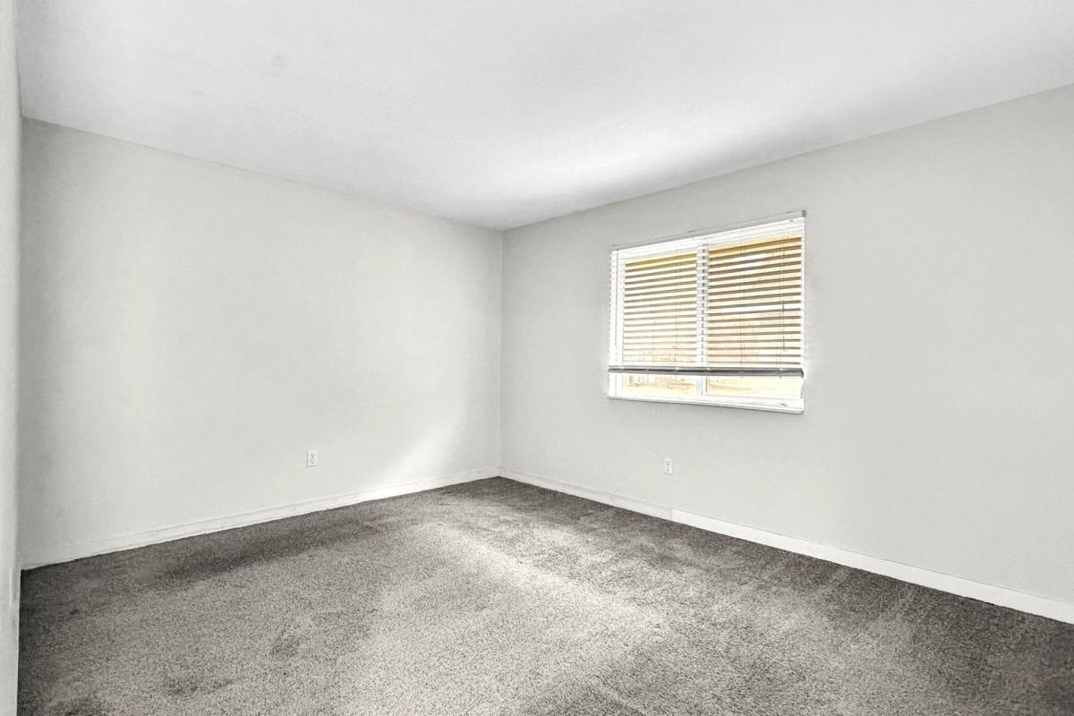 Apartment for rent at 3553 Heatherton Dr, Davenport, IA 52803