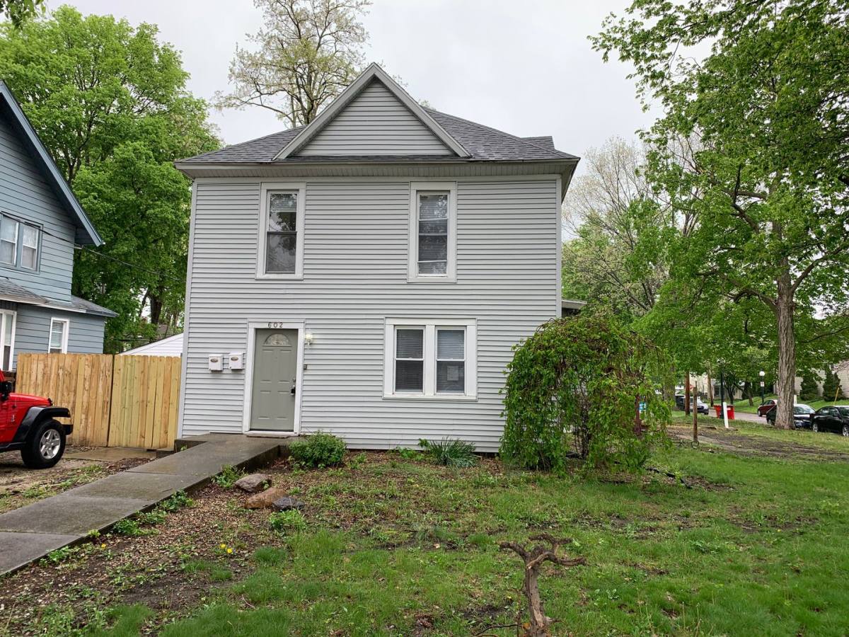 Apartment for rent at 602 W Hill St, Champaign, IL 61820