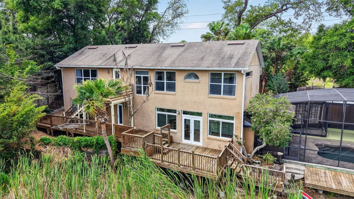 House for rent at 1625 Abrams Rd, Eustis, FL 32726