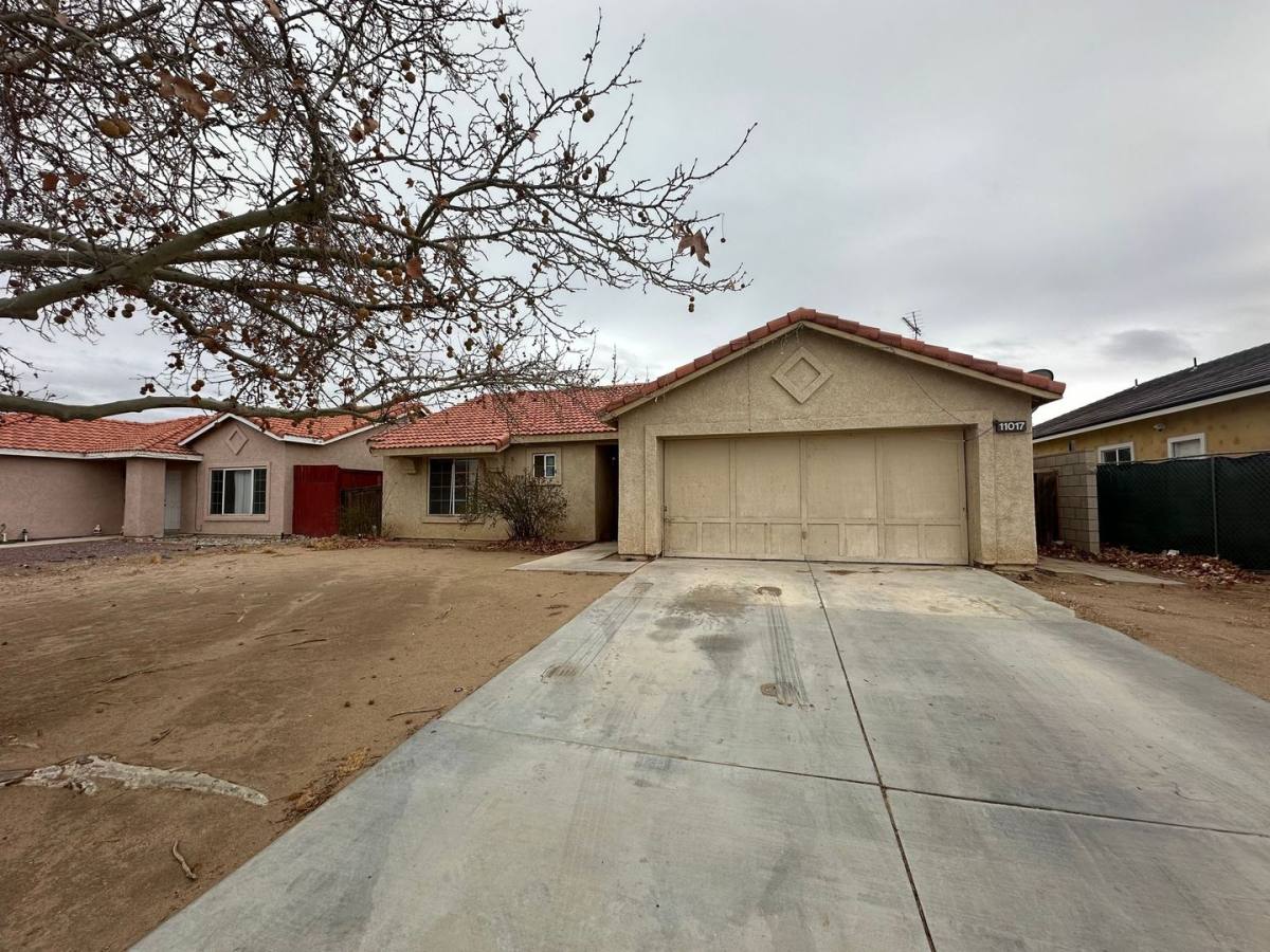 House for rent at 11017 Desert Rose Dr, Adelanto, CA 92301