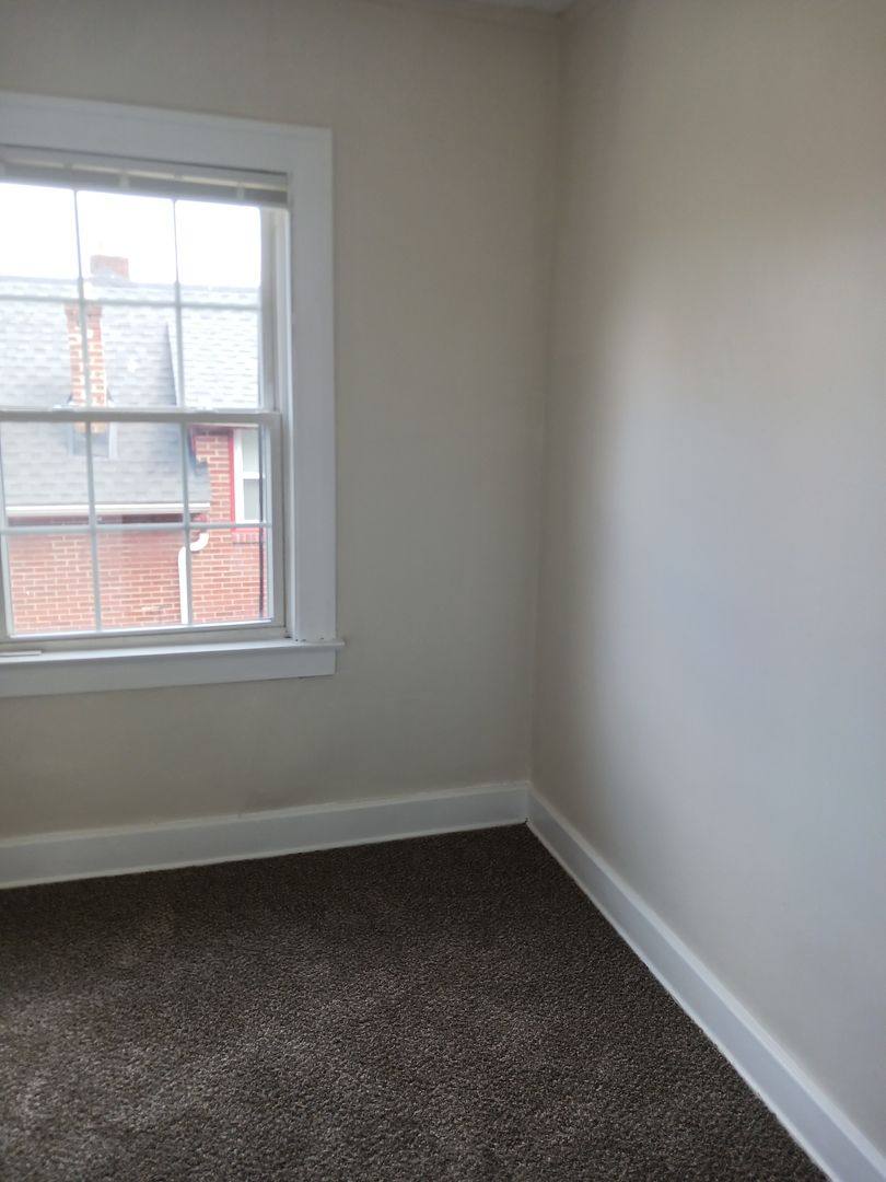 Apartment for rent at 171 Upland Ave, Youngstown, OH 44505
