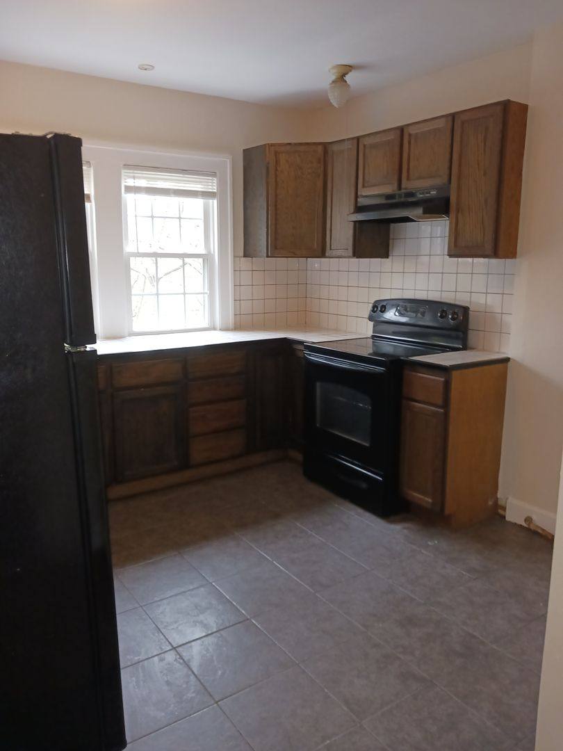 Apartment for rent at 171 Upland Ave, Youngstown, OH 44505