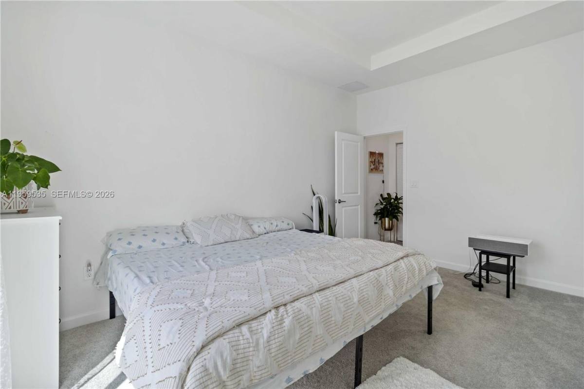 House for rent at 760 SE 13th Court, Homestead, FL 33034