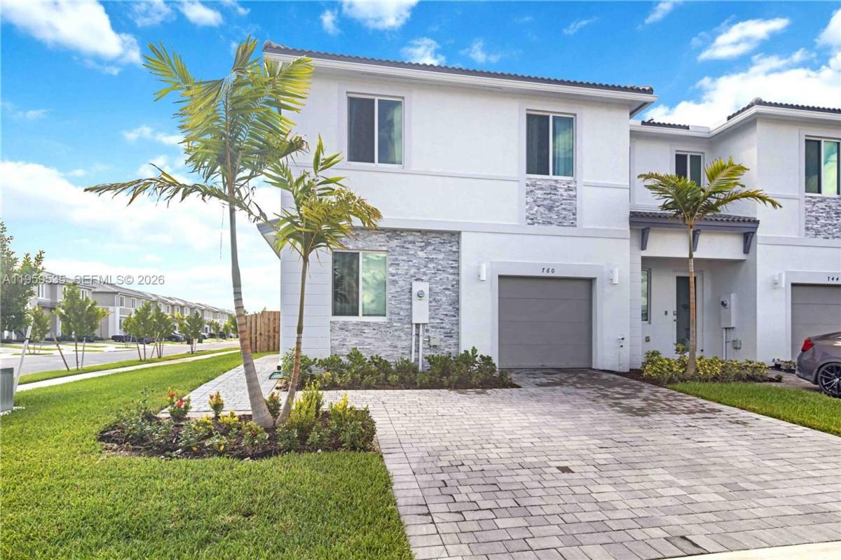 House for rent at 760 SE 13th Court, Homestead, FL 33034