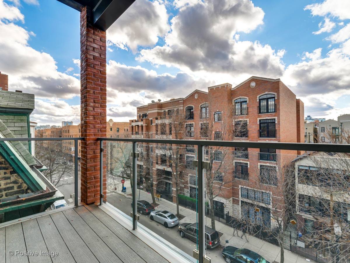 Apartment for rent at 1511 N Sedgwick St, Chicago, IL 60610