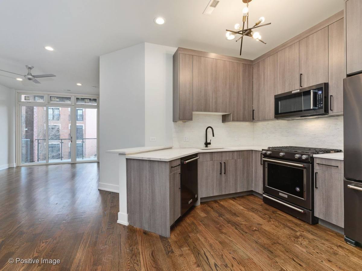 Apartment for rent at 1511 N Sedgwick St, Chicago, IL 60610
