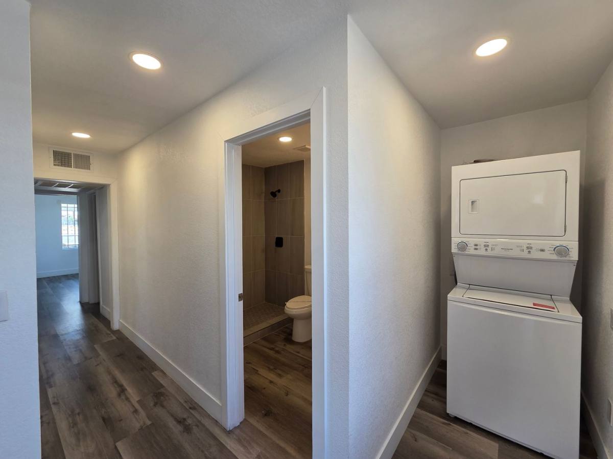 Apartment for rent at 320 N 10th St, Las Vegas, NV 89101