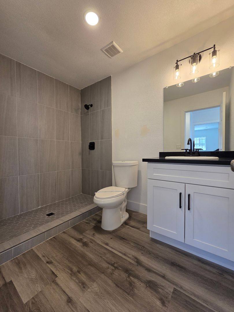 Apartment for rent at 320 N 10th St, Las Vegas, NV 89101