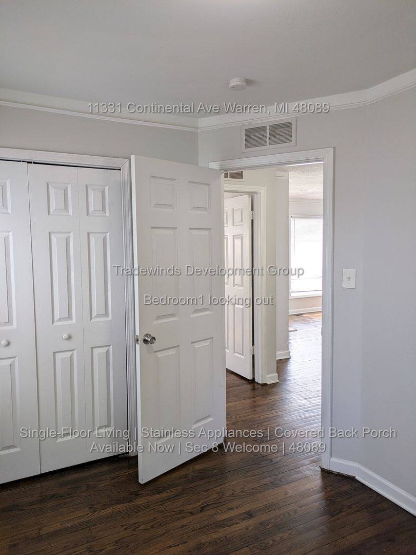 House for rent at 11331 Continental Ave, Warren, MI 48089