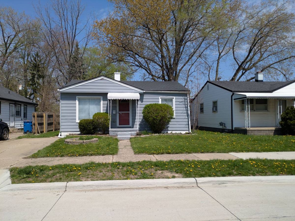 House for rent at 11331 Continental Ave, Warren, MI 48089