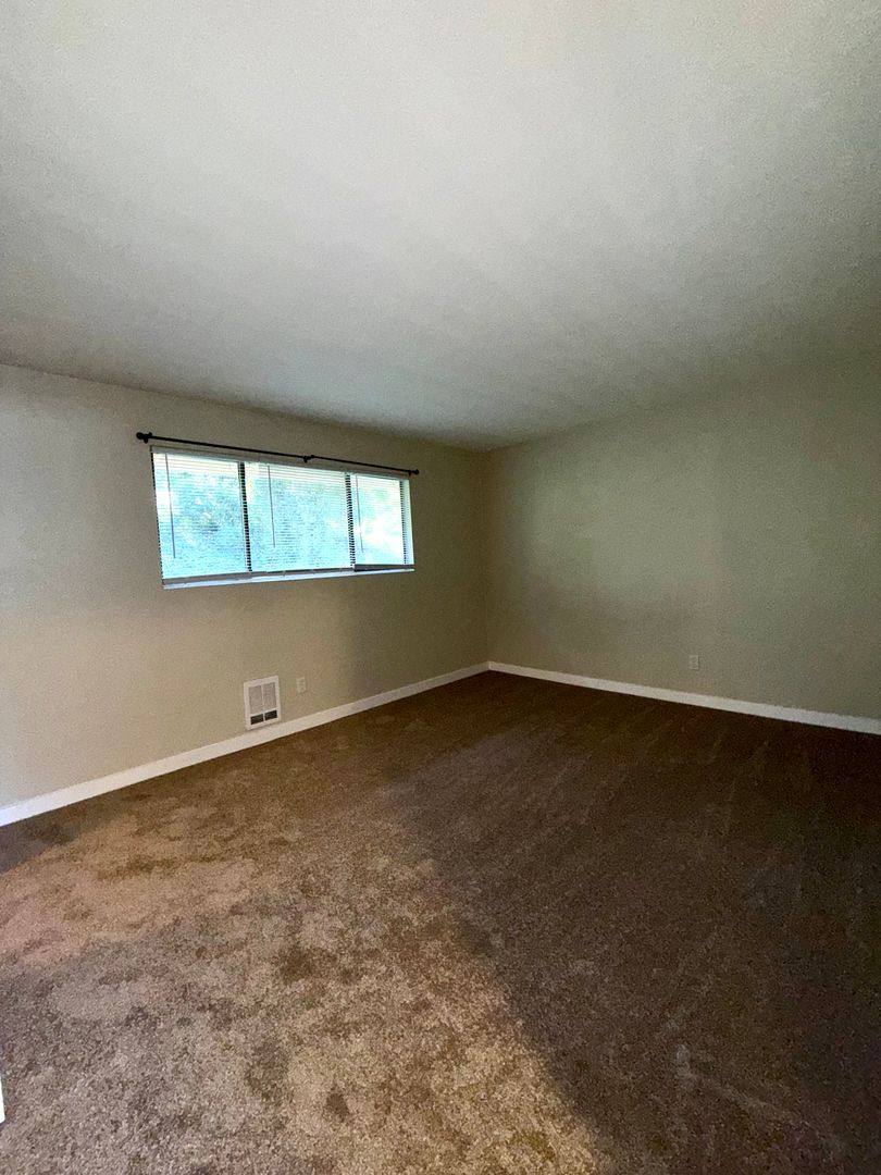 Townhouse for rent at 12505-12511 98th Ave Court SW, Lakewood, WA 98498