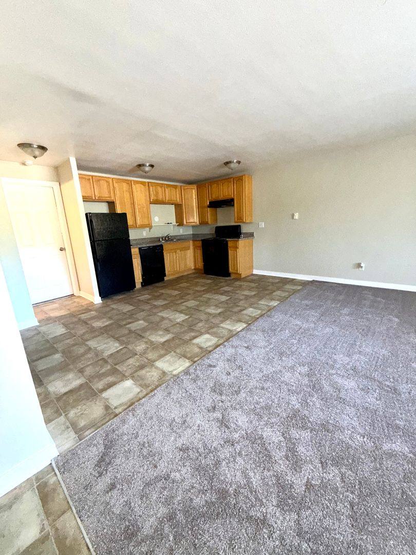 Townhouse for rent at 12505-12511 98th Ave Court SW, Lakewood, WA 98498