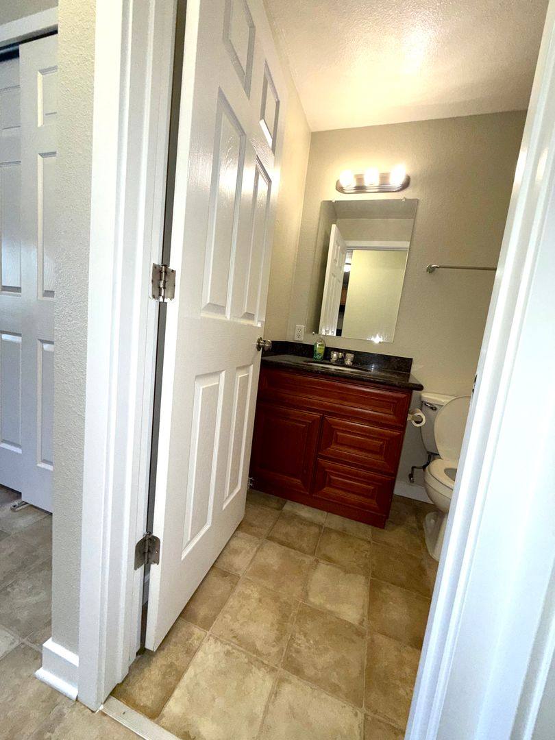 Townhouse for rent at 12505-12511 98th Ave Court SW, Lakewood, WA 98498