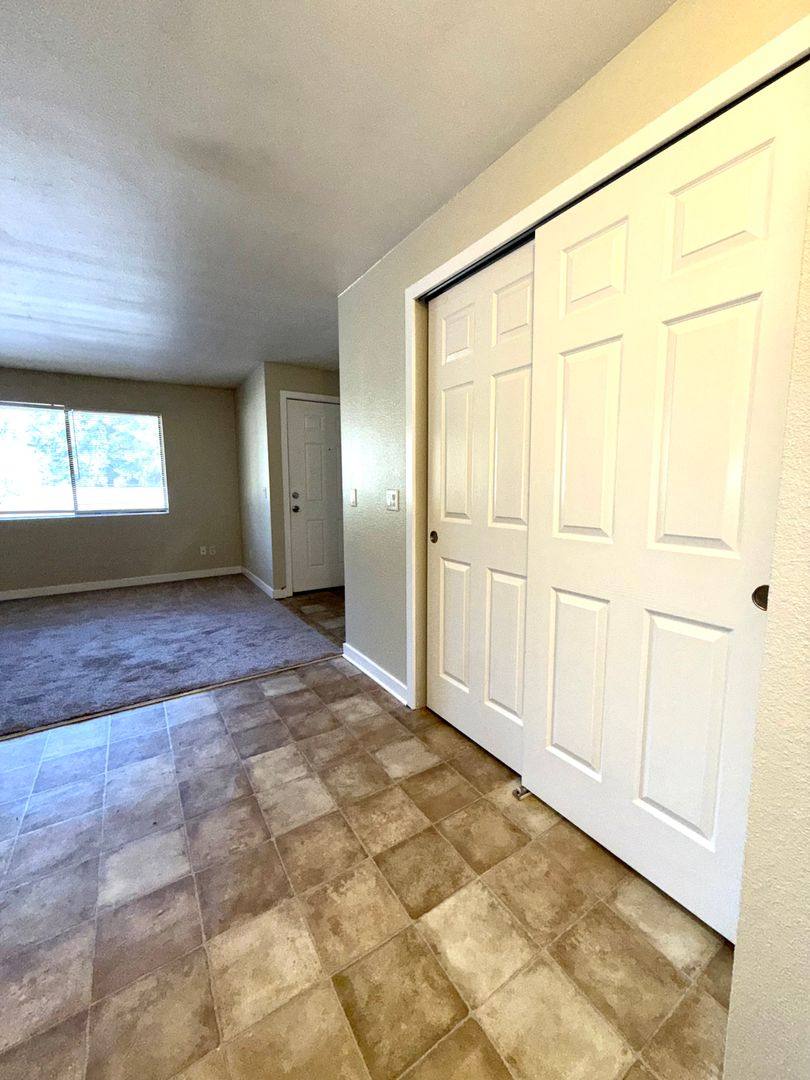 Townhouse for rent at 12505-12511 98th Ave Court SW, Lakewood, WA 98498